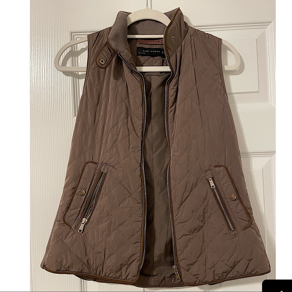 Zara Taupe/olive puffer vest